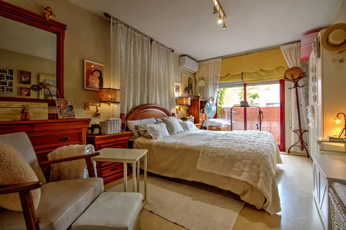 Casa aparellada amb terrassa en venda a Carrer de la Boga, imagen 22