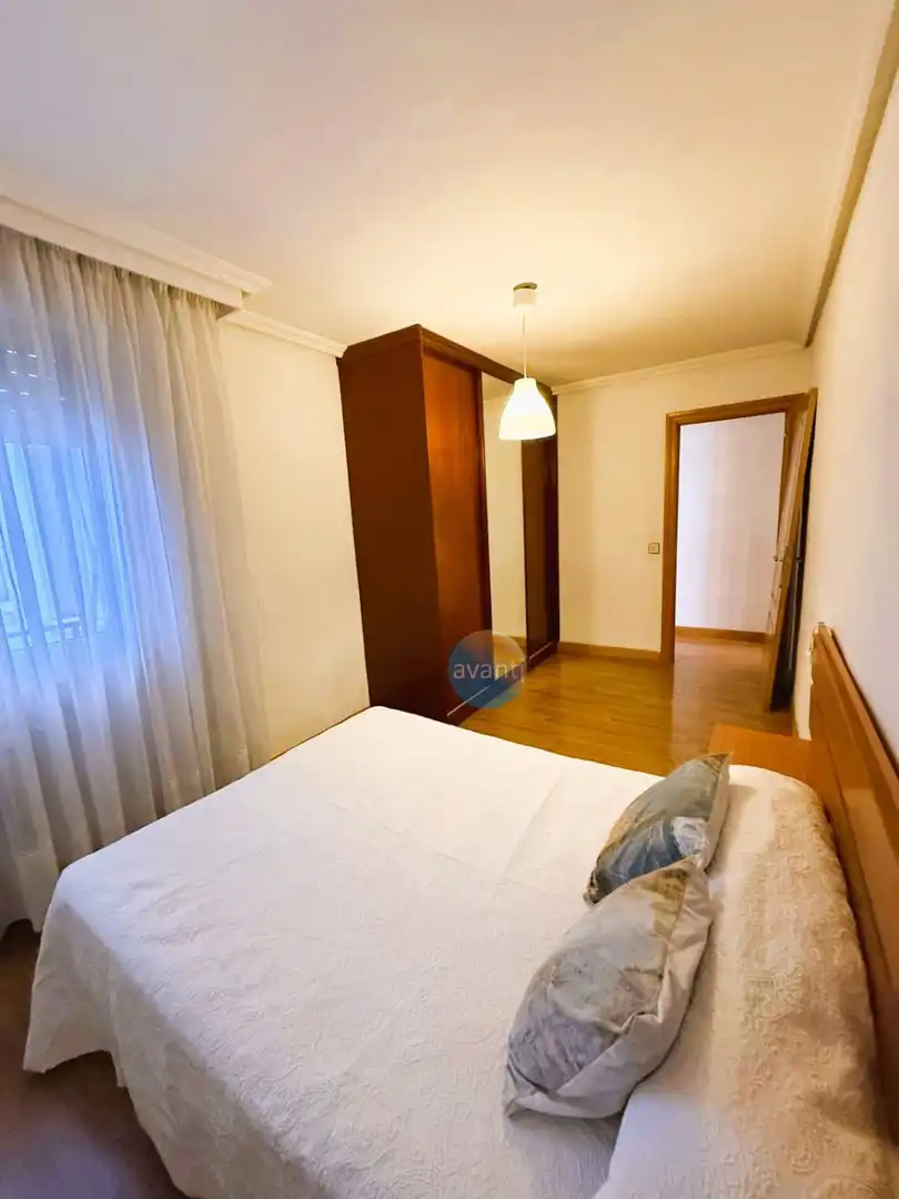 Schlafzimmer von Wohnung zur Miete in Garrido