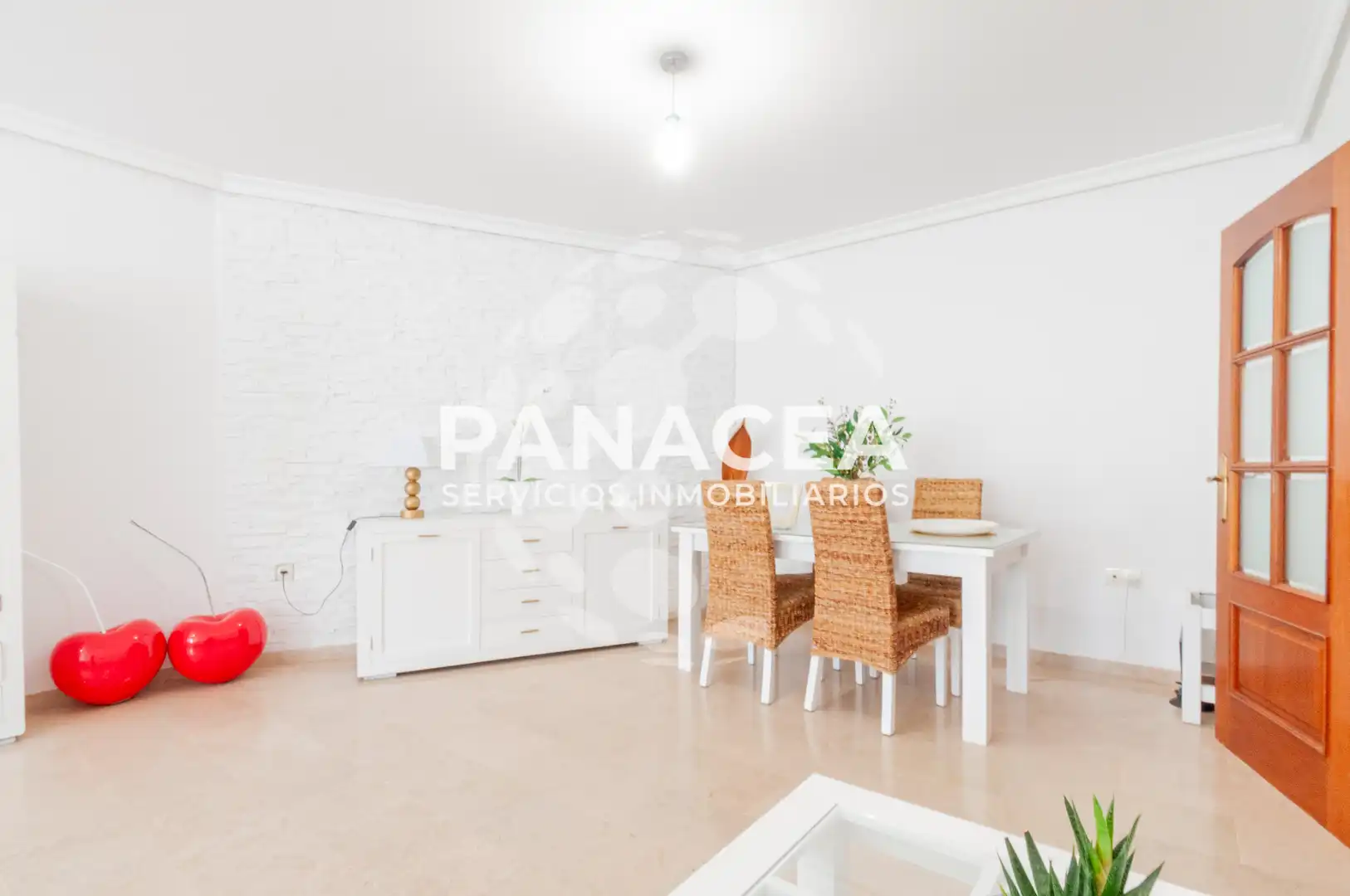 Comedor de Piso en venta en Roquetas de Mar con Amueblado, Horno y Lavadora