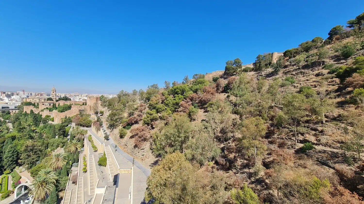 Vista exterior de Pis en venda en Málaga amb Terrassa