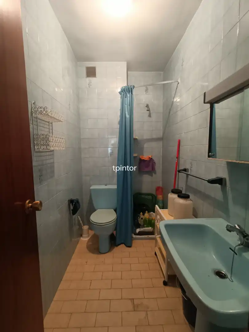 Baño de Piso en venta en Malpartida de Cáceres con Aire acondicionado, Terraza y Amueblado