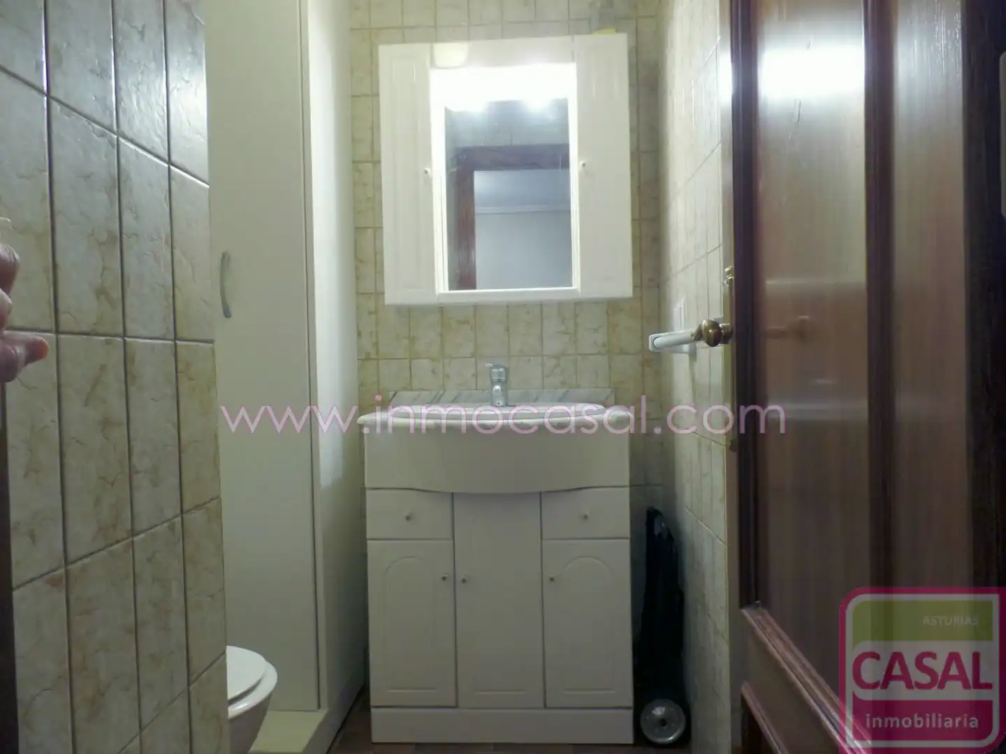Badezimmer von Wohnung zur Miete in Oviedo  mit Heizung, Terrasse und Möbliert