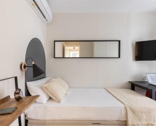 Bedroom of Apartment to share in  Valencia Capital  with Furnished, Oven and Internet