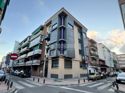 Vista exterior de Dúplex en venda en Leganés amb Terrassa