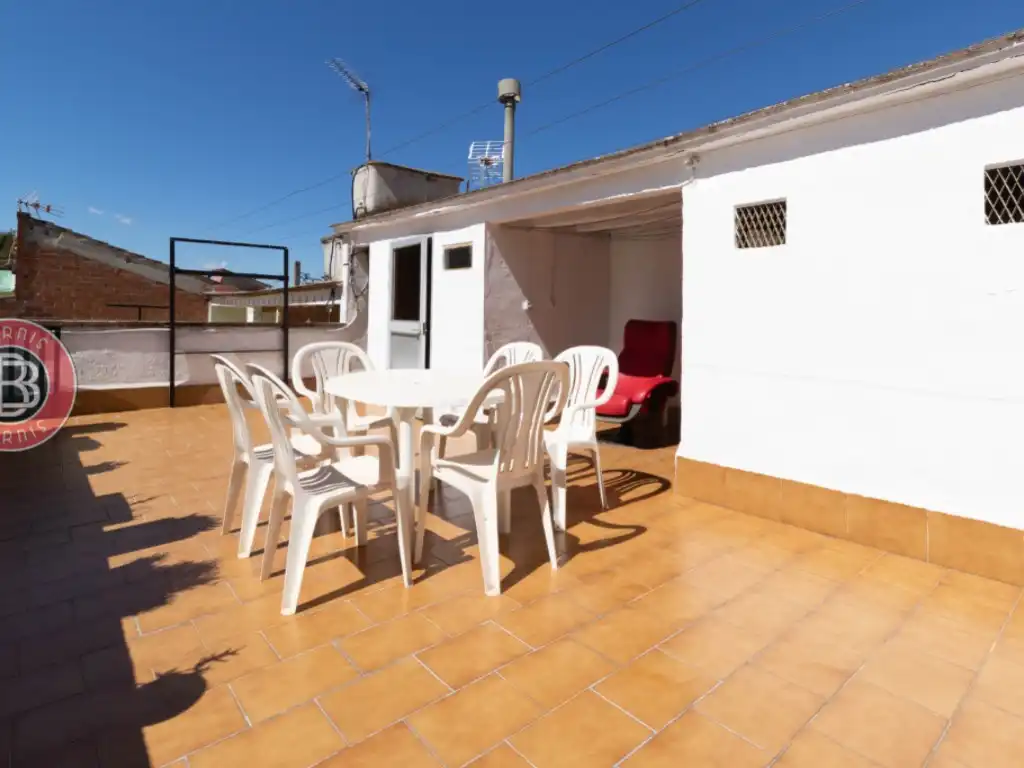 Terrasse von Einfamilien-Reihenhaus zum Verkauf in Piera