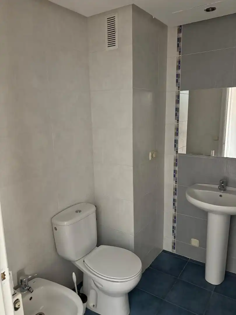 Bany de Casa o xalet en venda en Cáceres amb Aire condicionat, Calefacció i Jardí privat