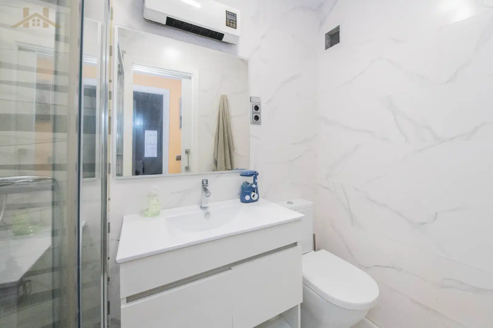 Baño de Piso en venta en Pinto con Aire acondicionado, Calefacción y Terraza