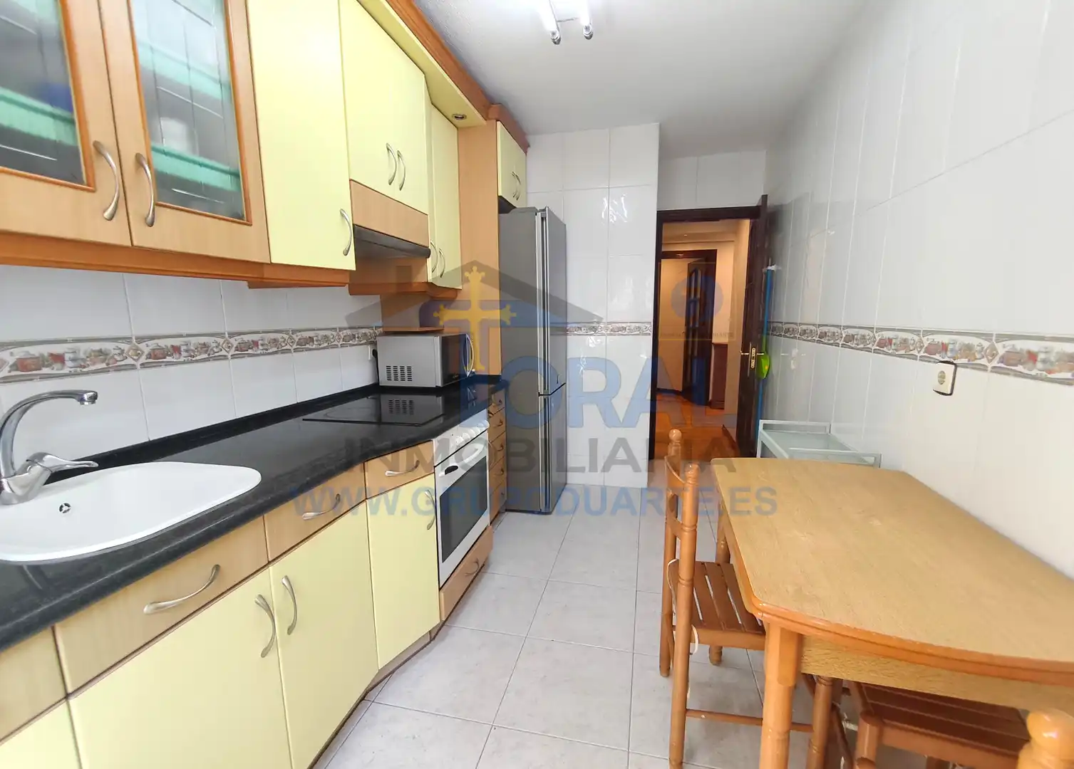 Küche von Wohnung zur Miete in Gijón  mit Heizung, Parkett und Möbliert