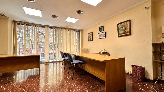 Oficina en Alquiler en Carrer de los Castillejos en Sagrada Família