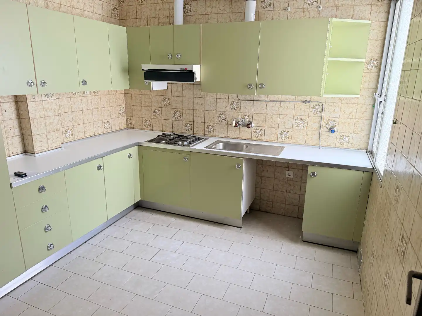 Cuina de Apartament en venda en León Capital  amb Parquet, Traster i Balcó