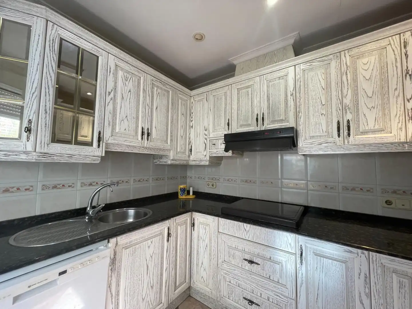 Cocina de Casa o chalet en venta en San Miguel de Salinas con Aire acondicionado, Terraza y Amueblado