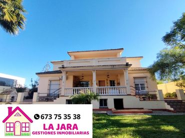 House with balcony for sale in Los Colonos del Mar