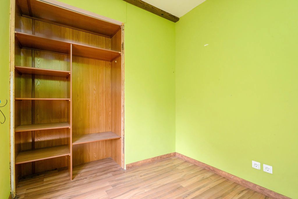 Dormitori de Casa o xalet en venda en Lena amb Terrassa