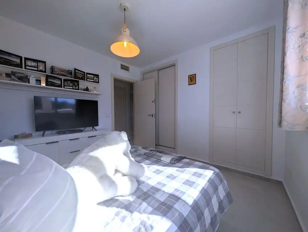 Schlafzimmer von Dachboden zum Verkauf in La Alcaidesa mit Klimaanlage, Heizung und Terrasse