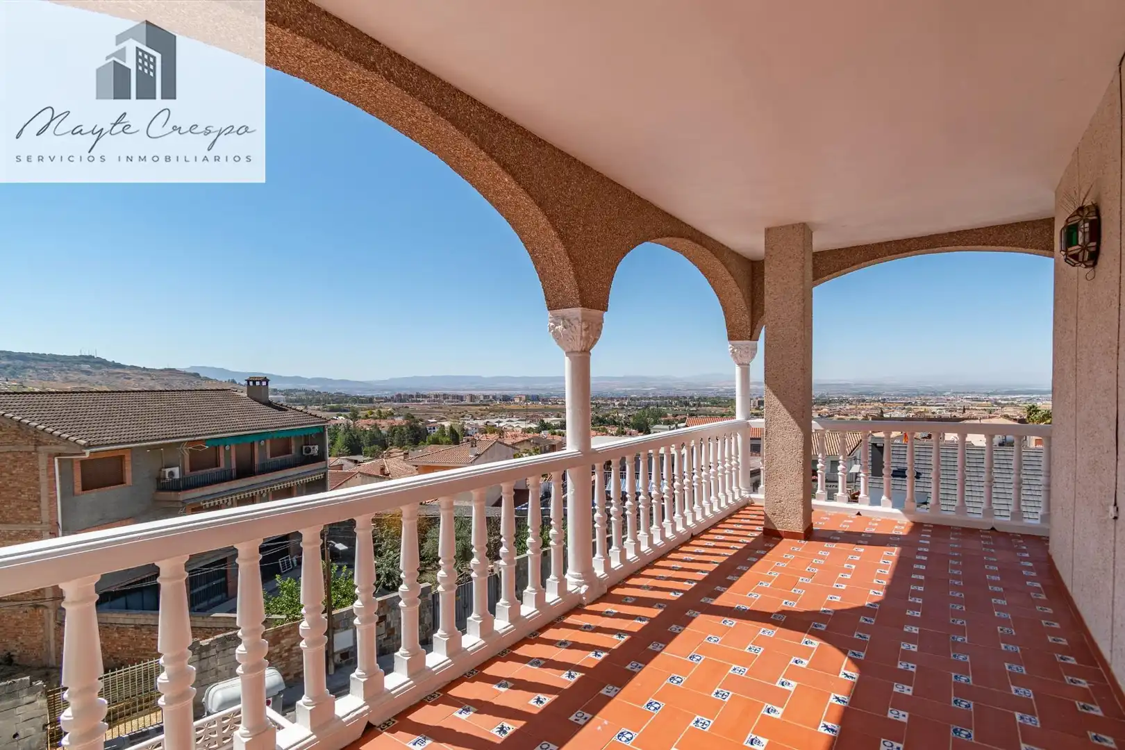 Terraza de Casa adosada en venta en Jun con Terraza, Amueblado y Alarma