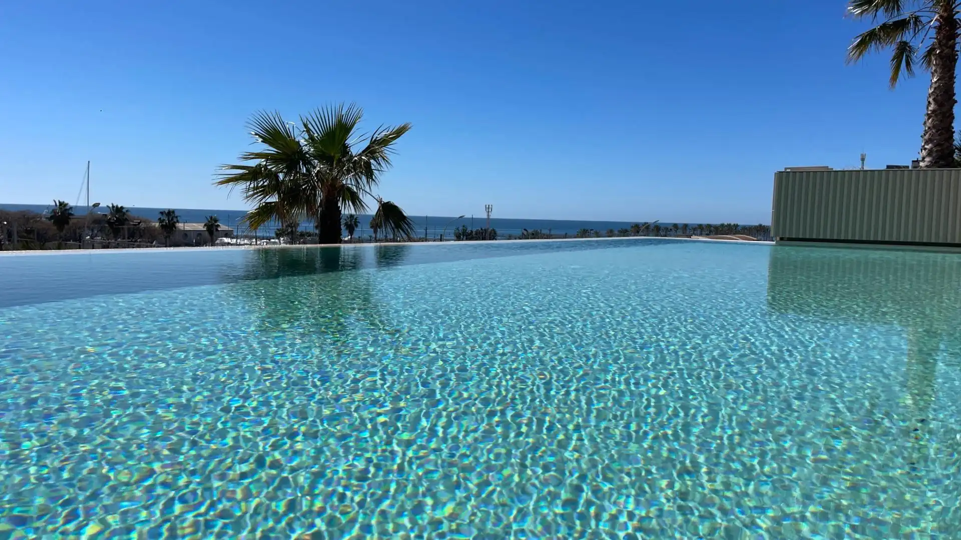 Swimming pool of Flat for rent in Mataró  with Air Conditioner, Parquet flooring and Terrace