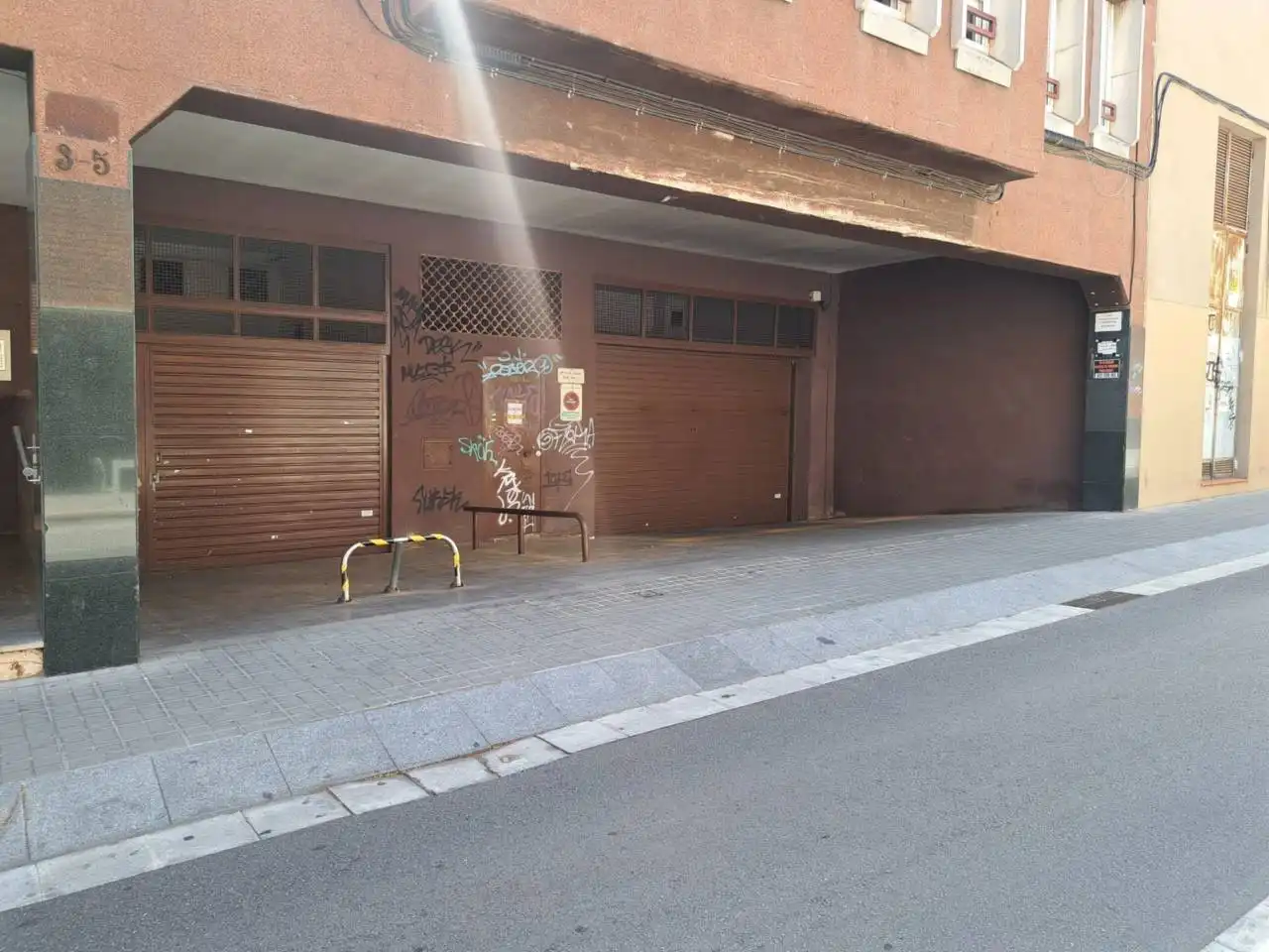 Parking to rent in Calle Montserrat, imagen 2