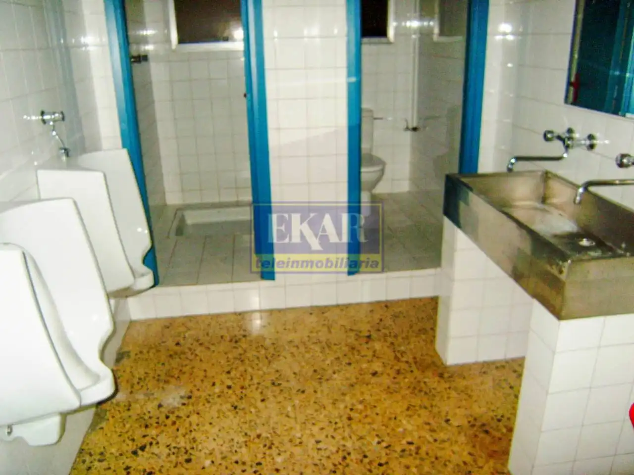 Industrial building to rent in Calle Primautzar, imagen 10