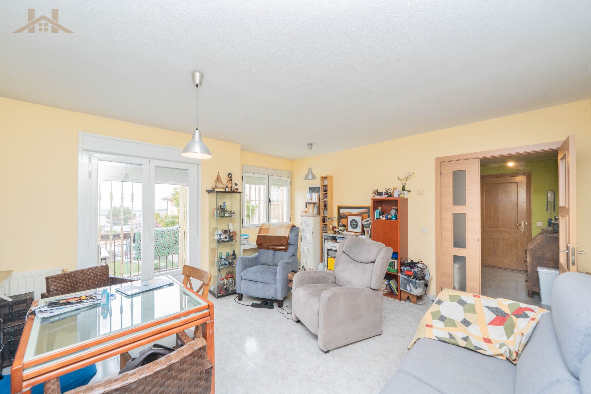 Living room of Flat for sale in Moralzarzal  with Heating, Terrace and Community pool