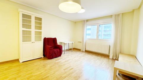 Photo 2 of Flat to rent in Calle de la Maquinilla, Palomeras Sureste,  Madrid Capital