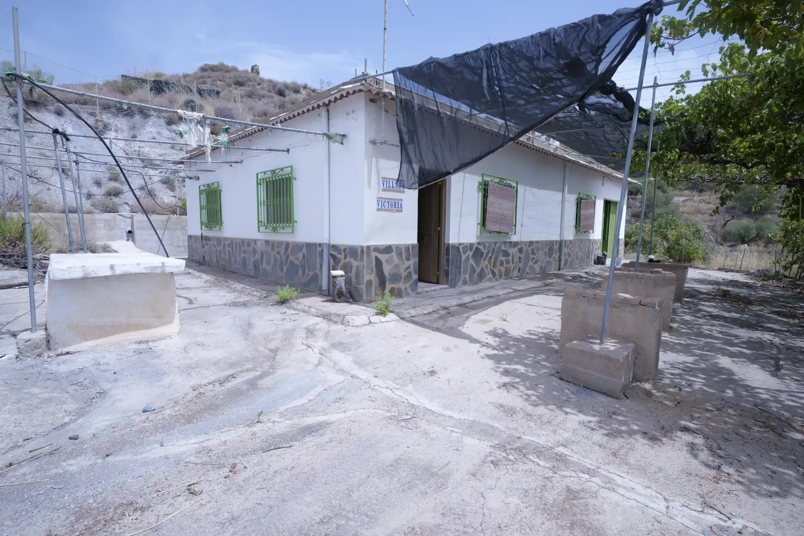 Vista exterior de Casa o xalet en venda en Nevada amb Jardí privat, Terrassa i Moblat