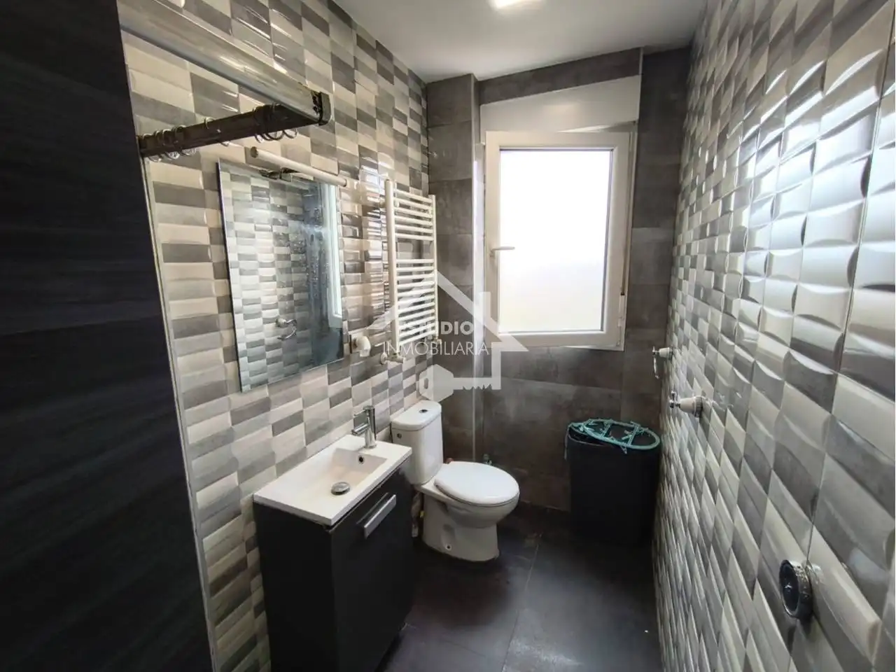 Baño de Piso en venta en Fuenmayor con Calefacción, Terraza y Trastero