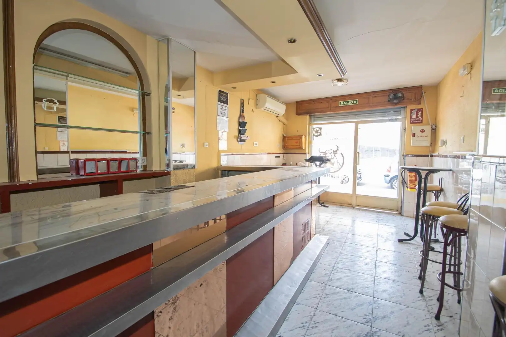 Commercial properties for rent in Granada