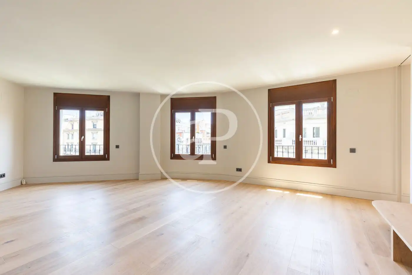 Sala d'estar de Pis en venda en Barcelona amb Aire condicionat, Calefacció i Terrassa
