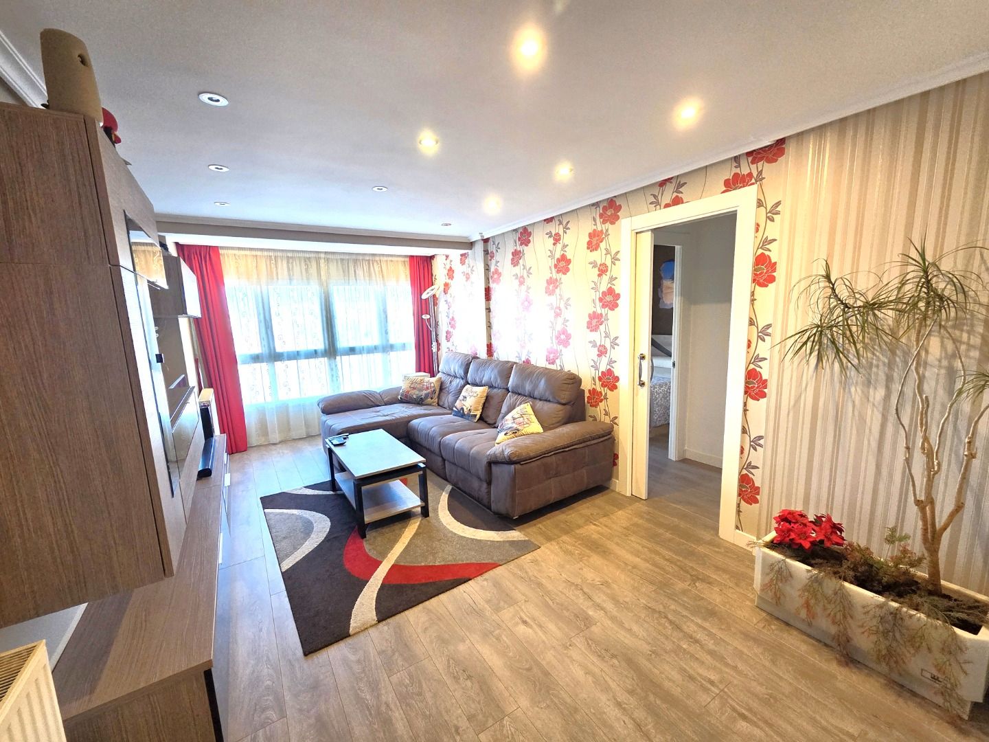 Living room of Flat for sale in Burgos Capital  with Heating and Parquet flooring