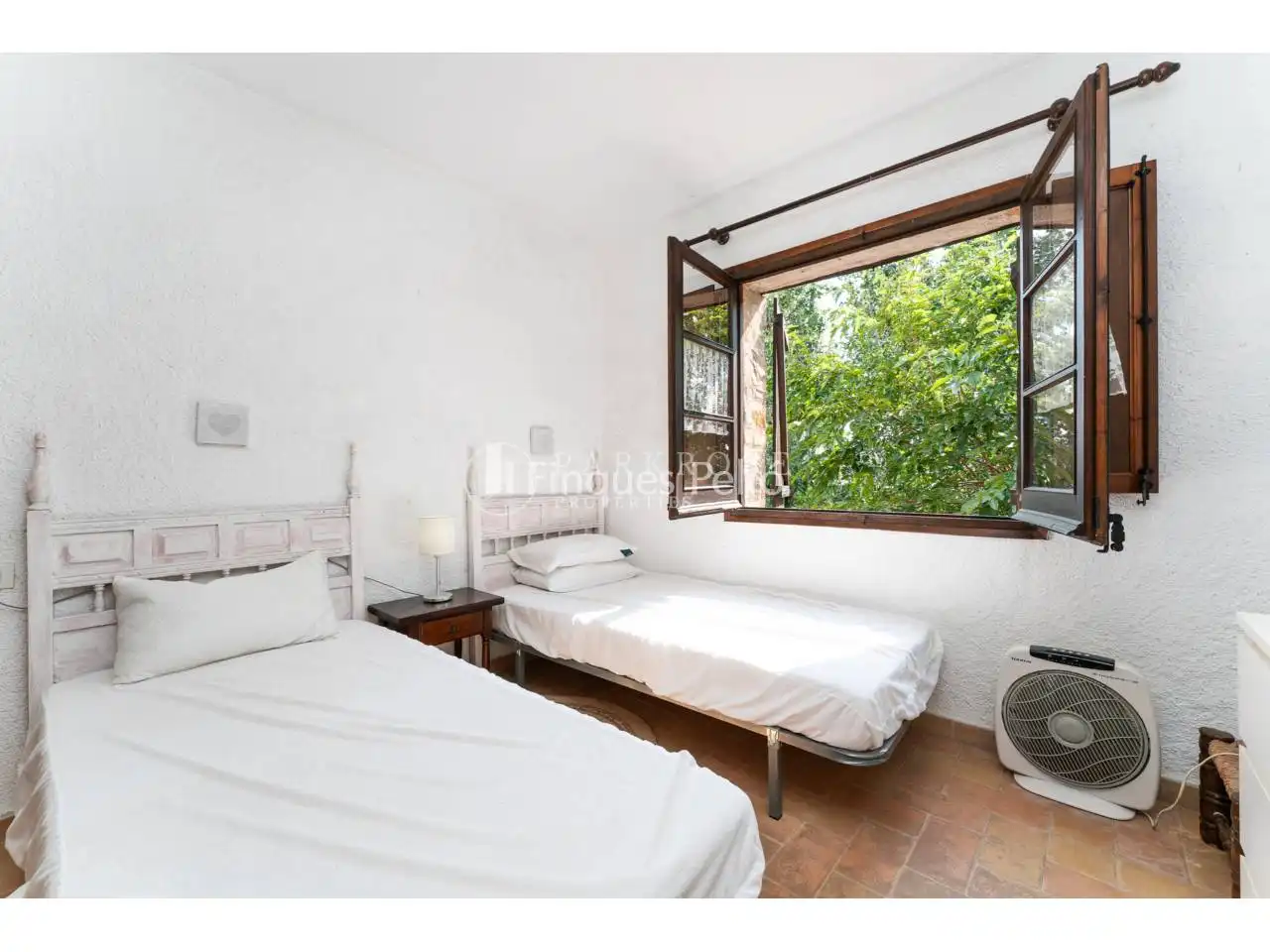Terraced house with garden for sale in Travesia Llevantí, imagen 10