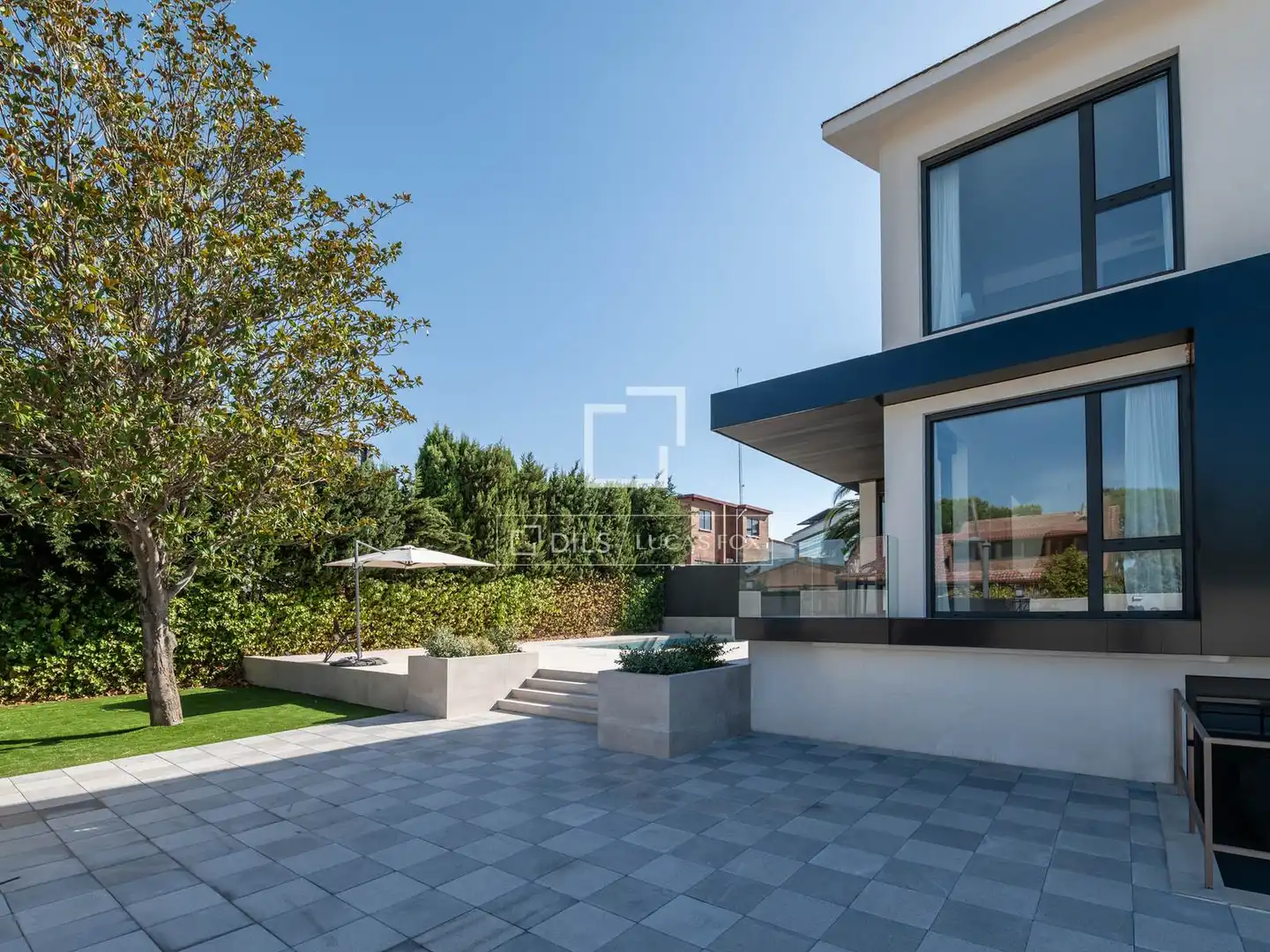 Terrasse von Haus oder Chalet zum Verkauf in La Moraleja mit Klimaanlage, Heizung und Privatgarten