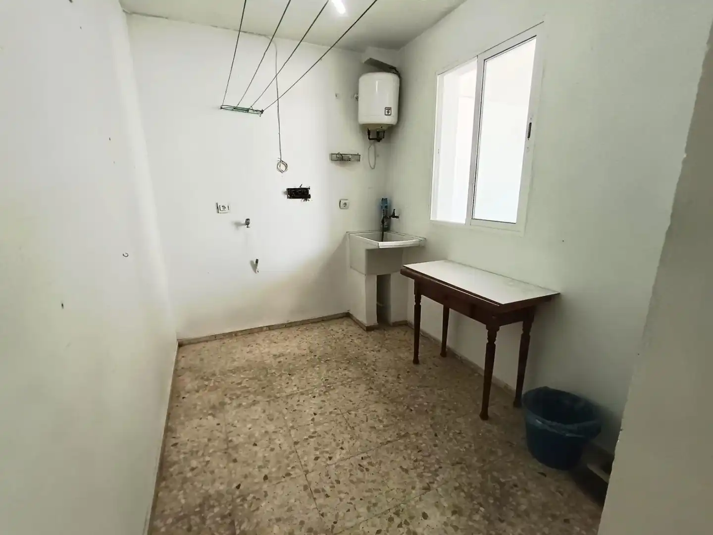 Cuina de Casa o xalet en venda en Córdoba amb Terrassa, Traster i Alarma