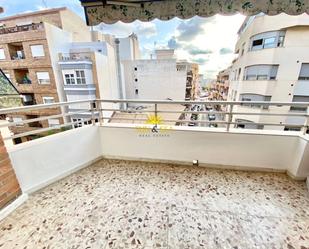 Terrassa de Apartament de lloguer en Torrevieja amb Aire condicionat i Balcó