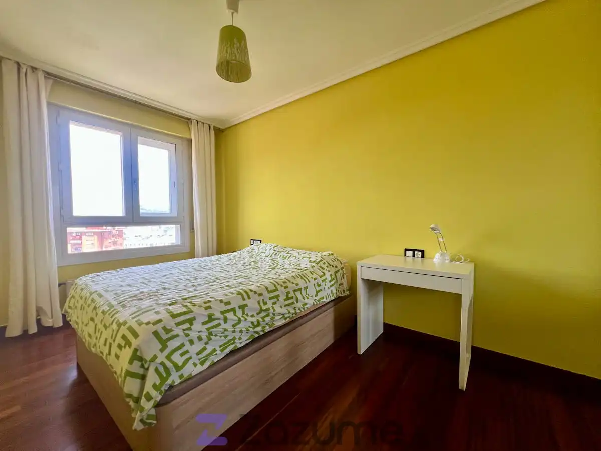 Habitación de Piso de alquiler en Bilbao  con Calefacción, Parquet y Amueblado