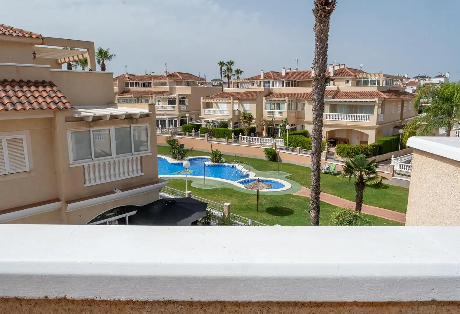 Jardí de Casa adosada en venda en Orihuela amb Aire condicionat, Calefacció i Jardí privat