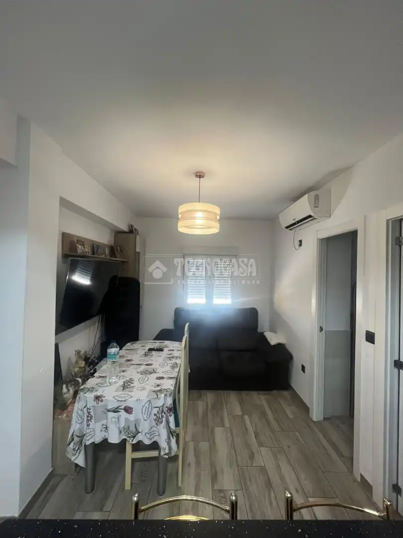 Sala de estar de Piso en venta en Almería con Aire acondicionado
