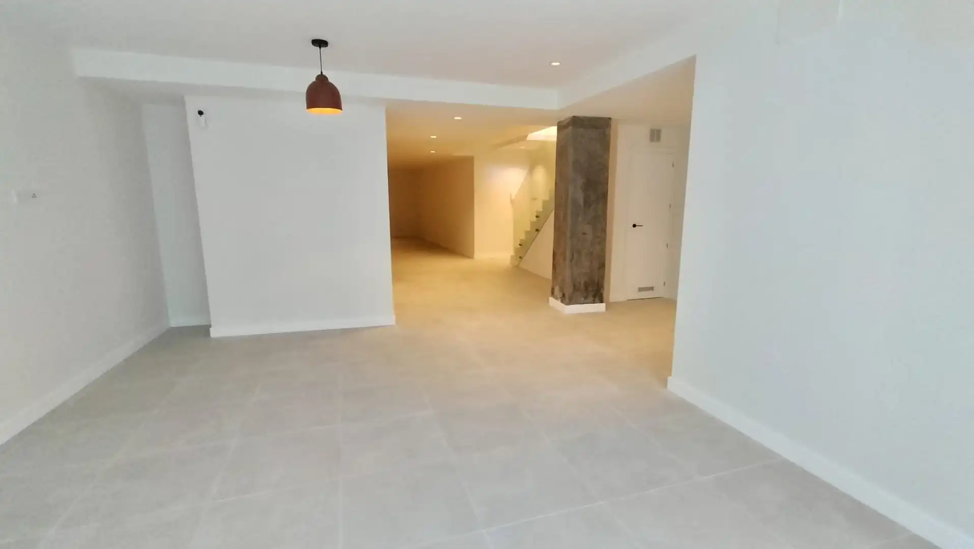 Maisonette zum Verkauf in Málaga mit Terrasse