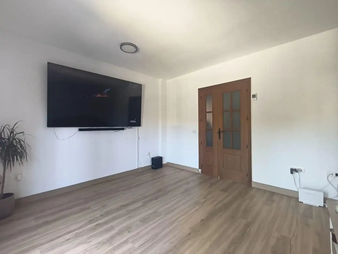 Detached homes for sale in La Línea de la Concepción  with Air Conditioner, Private garden and Balcony