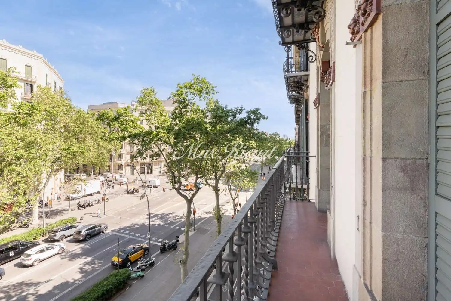 Exterior view of Flat for rent in Barcelona  with Air Conditioner, Heating and Storage room
