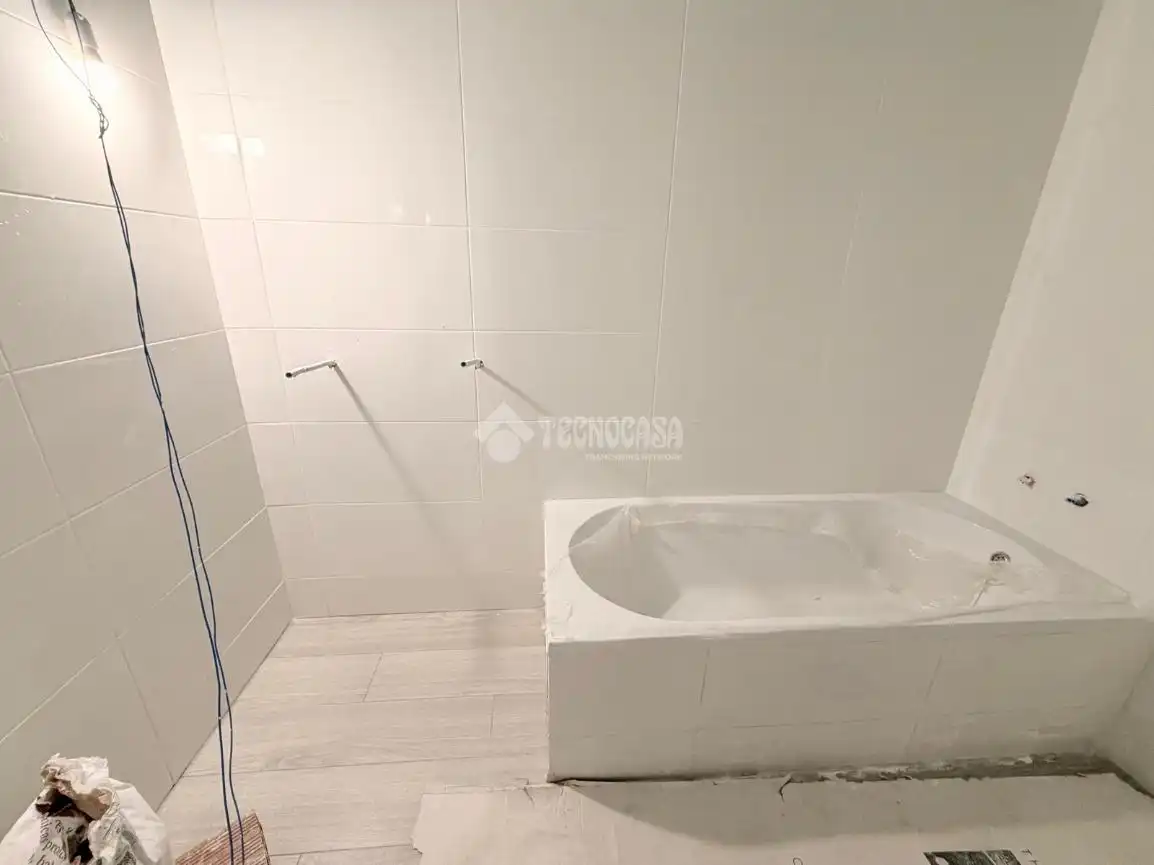 Baño de Piso en venta en Majadahonda con Calefacción y Terraza