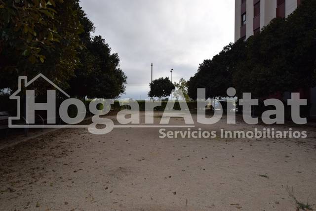 Terreno residencial en Venta en Calle JOAQUIM RODRIGO en Silla