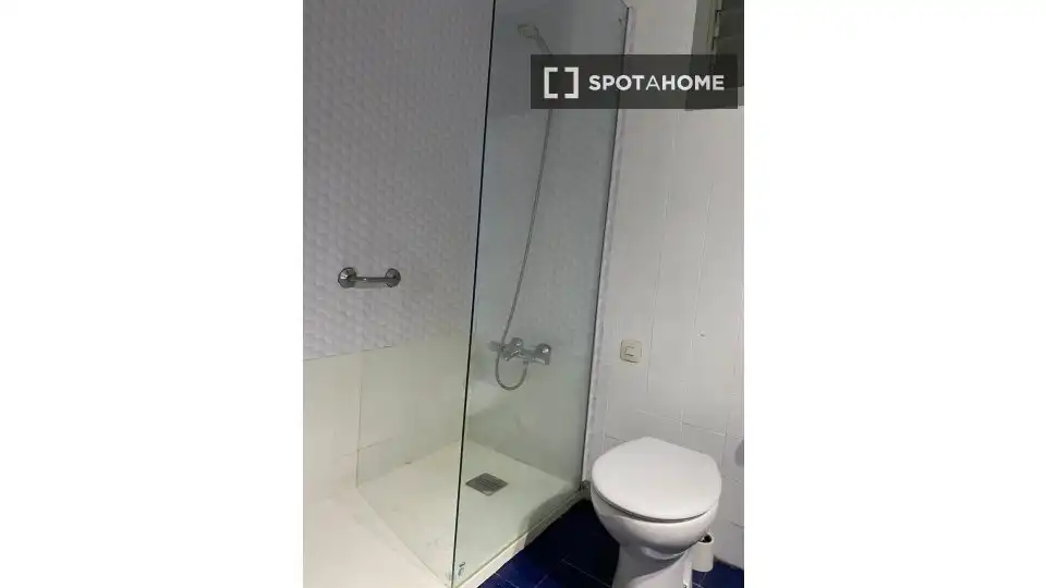 Flat with terrace to rent in Sarrià - Sant Gervasi