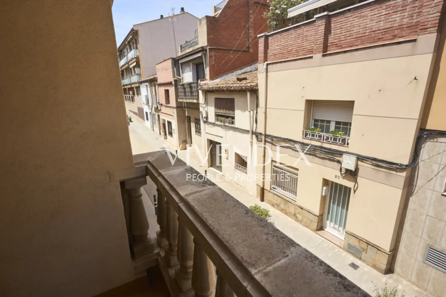 Exterior view of Houses for sale in Sant Vicenç Dels Horts  with Terrace