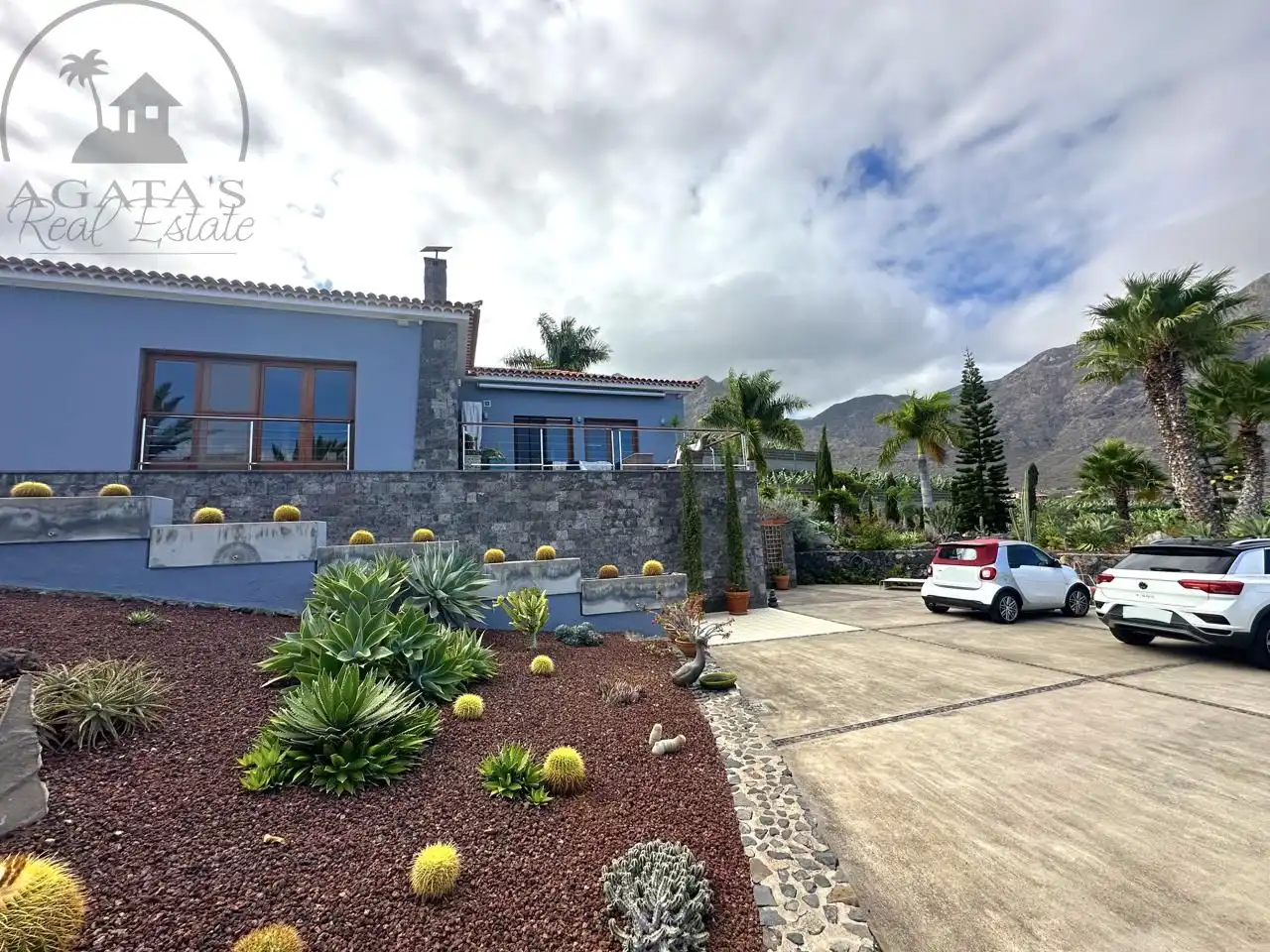 Vista exterior de Casa o xalet en venda en Buenavista del Norte amb Jardí privat i Terrassa
