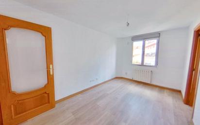 Flat to rent in Numancia