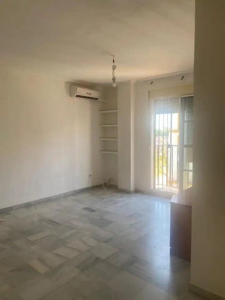 Habitación de Piso en venta en Dos Hermanas