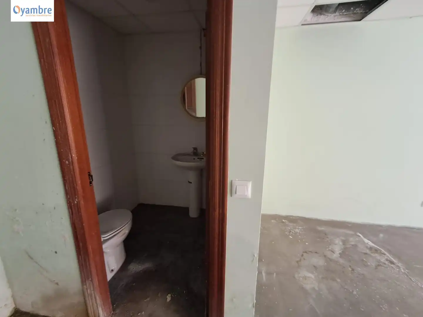 Bany de Oficina en venda en Ampuero