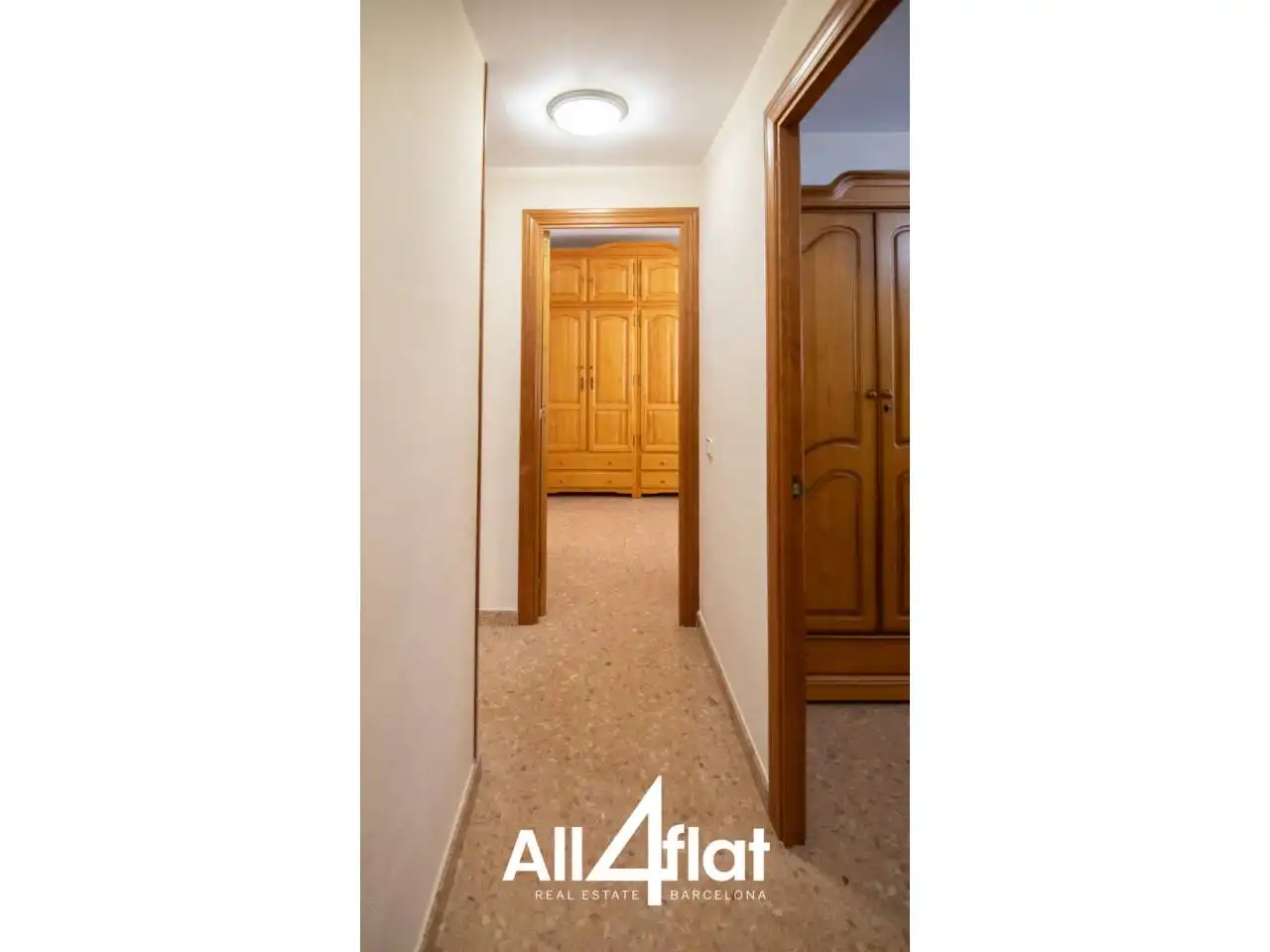 Wohnung zum Verkauf in Viladecans mit Klimaanlage, Heizung und Balkon