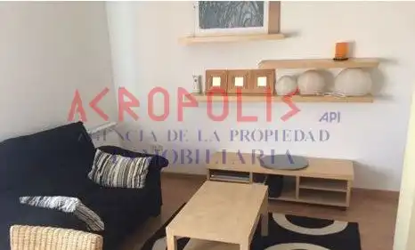 Sala de estar de Ático en venta en Benavente con Calefacción, Terraza y Amueblado