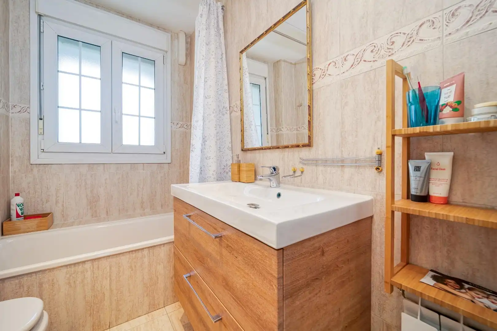 Baño de Casa o chalet de alquiler en Pozuelo de Alarcón con Calefacción, Jardín privado y Terraza